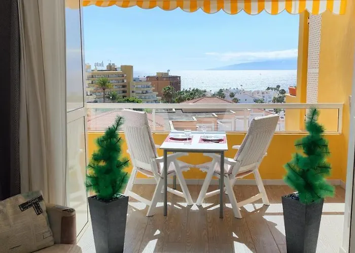 Vaso Rojo Vista Mar أذيخي